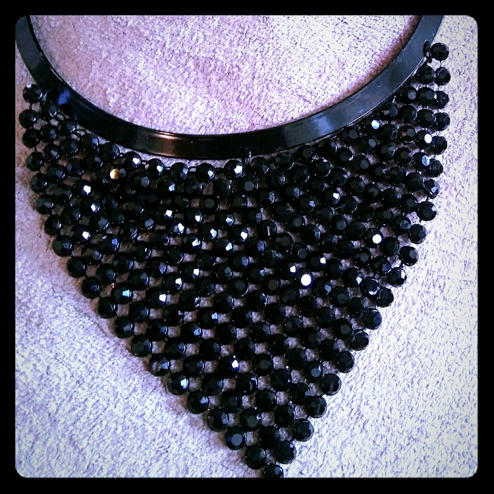 Black rhinestone choker